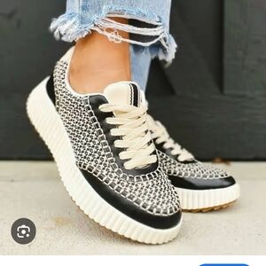 ShuShop Selina Sneakers Size 6.5 Black Off White Woven Chunky Platform Lace Up